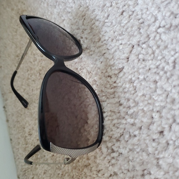 Juicy Couture Elegant Black Sunglasses main image 6